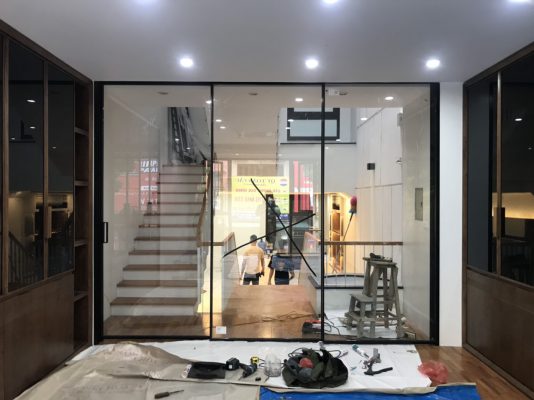 Mẫu 03: Mẫu cửa nhôm hệ slim đẹp - hiện đại tại Hà Nội