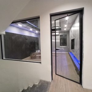 cửa slim mở quay