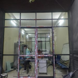 vách nhôm kính giá rẻ ha nội