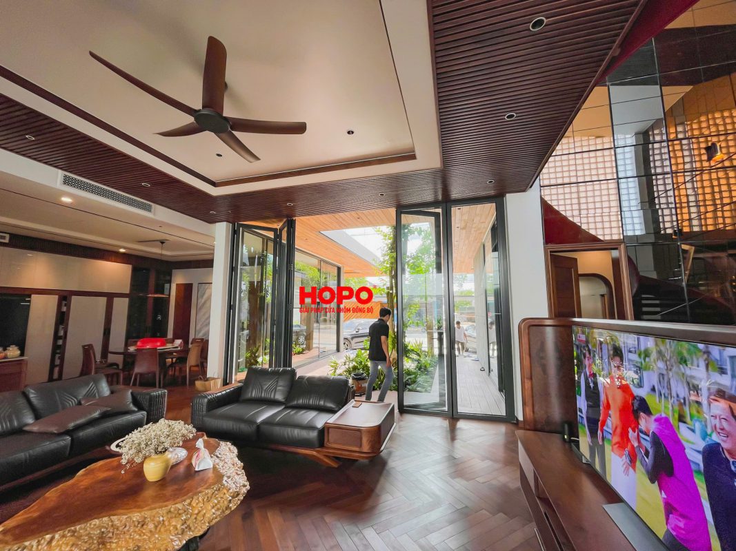 Cửa Kính Âu Việt