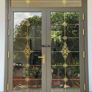 Hệ thống cửa nhôm Maxpro cho mặt tiền hiện đại