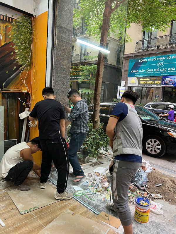 Cửa Kính Âu Việt