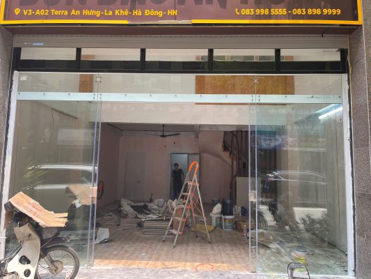 Cửa kính lùa Zamilldoor cho văn phòng hiện đại tại Hà Nội