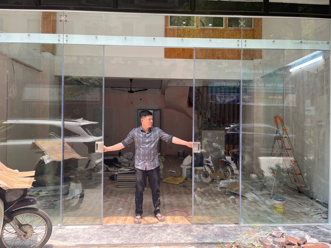 Cửa Kính Âu Việt