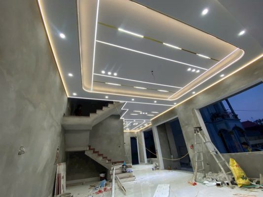 Trần nhôm giật cấp 2 cấp kết hợp đèn LED rãnh đen hiện đại