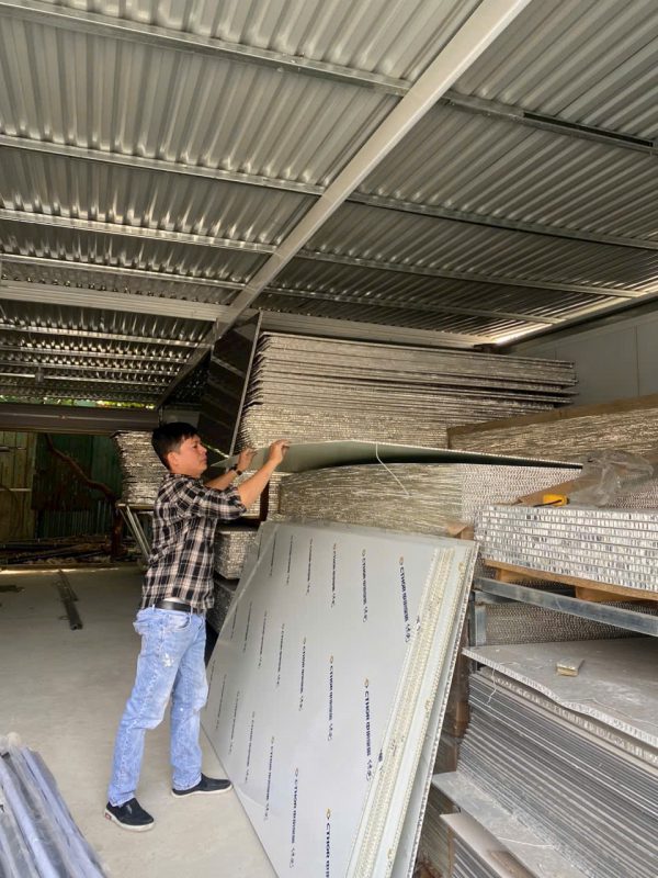 Trần nhôm tấm tổ ong khổ lớn tại TP.HCM