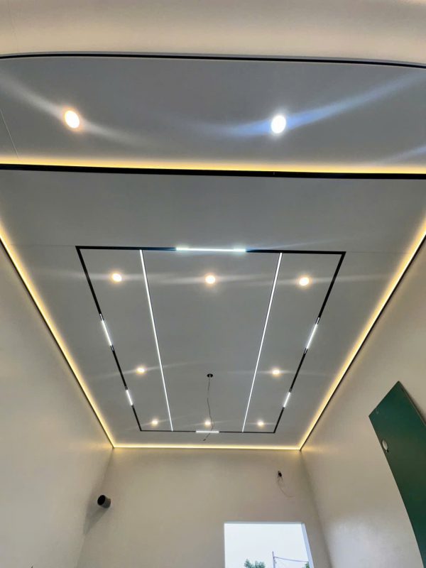 Cửa Kính Âu Việt