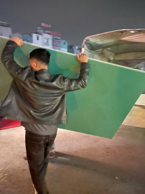 Vật tư trần nhôm tổ ong khổ lớn